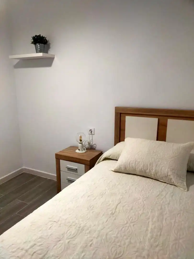 Flat for rent in Calle Amargura, Centro Bedroom of Flat for rent in Puerto Real with Furnished, Oven and Washing machine