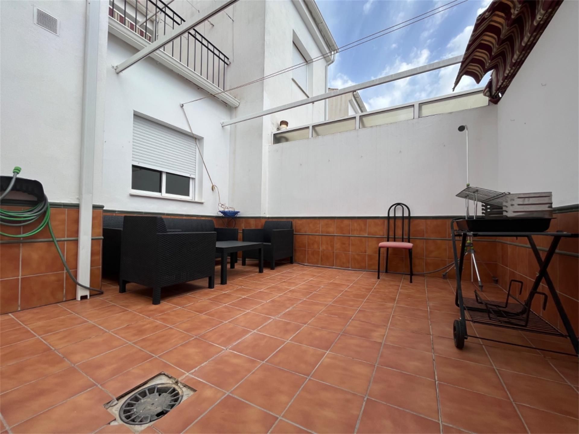 Terrassa de Pis en venda en Puente Genil amb Aire condicionat, Calefacció i Jardí privat