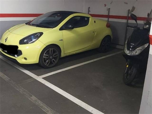 Garaje en Venta en Carrer de Santa Otília, 29 en La Font d'en Fargues