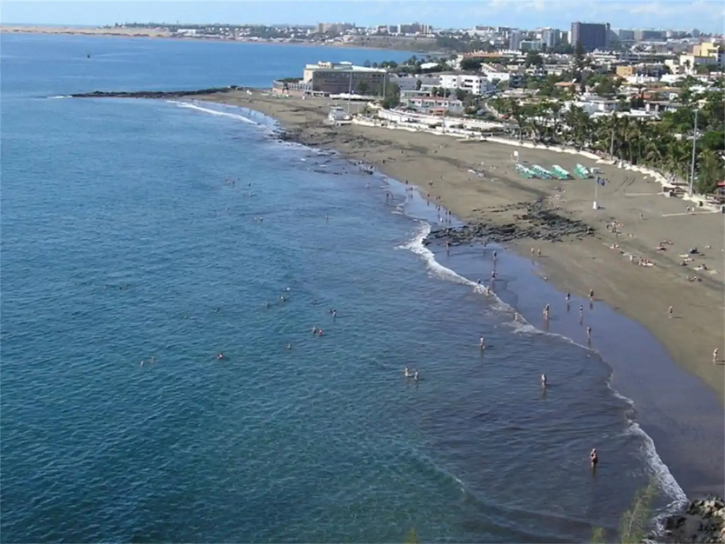 Wohnungen zur Miete in Paseo Costa Canaria, San Agustín - Bahía Feliz Außenansicht von Wohnungen zur Miete in San Bartolomé de Tirajana mit Terrasse und Möbliert