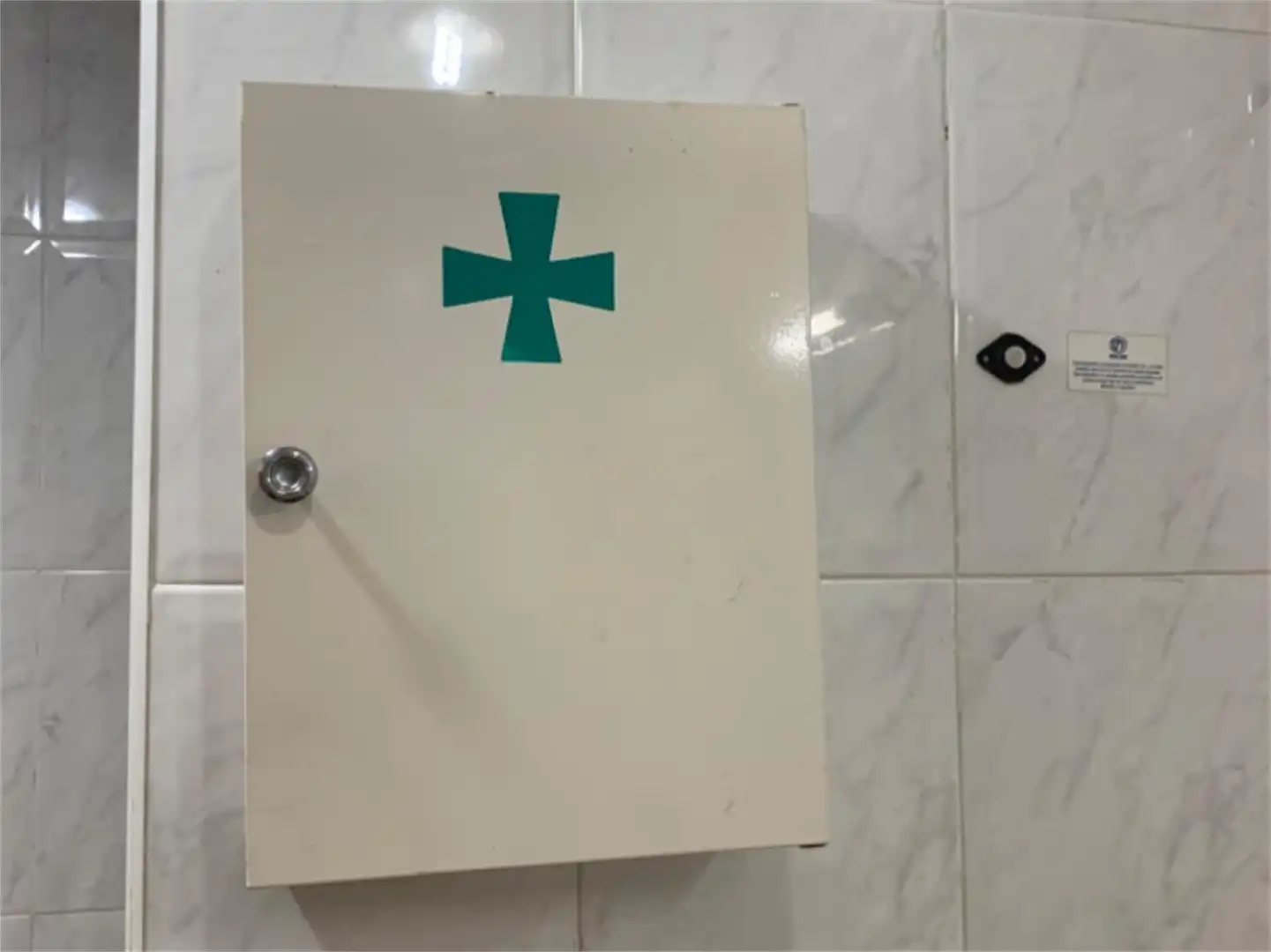 Planta baja en venta en Avenida Ángel del Valle, 58, Aller Baño de Planta baja en venta en Aller con Aire acondicionado