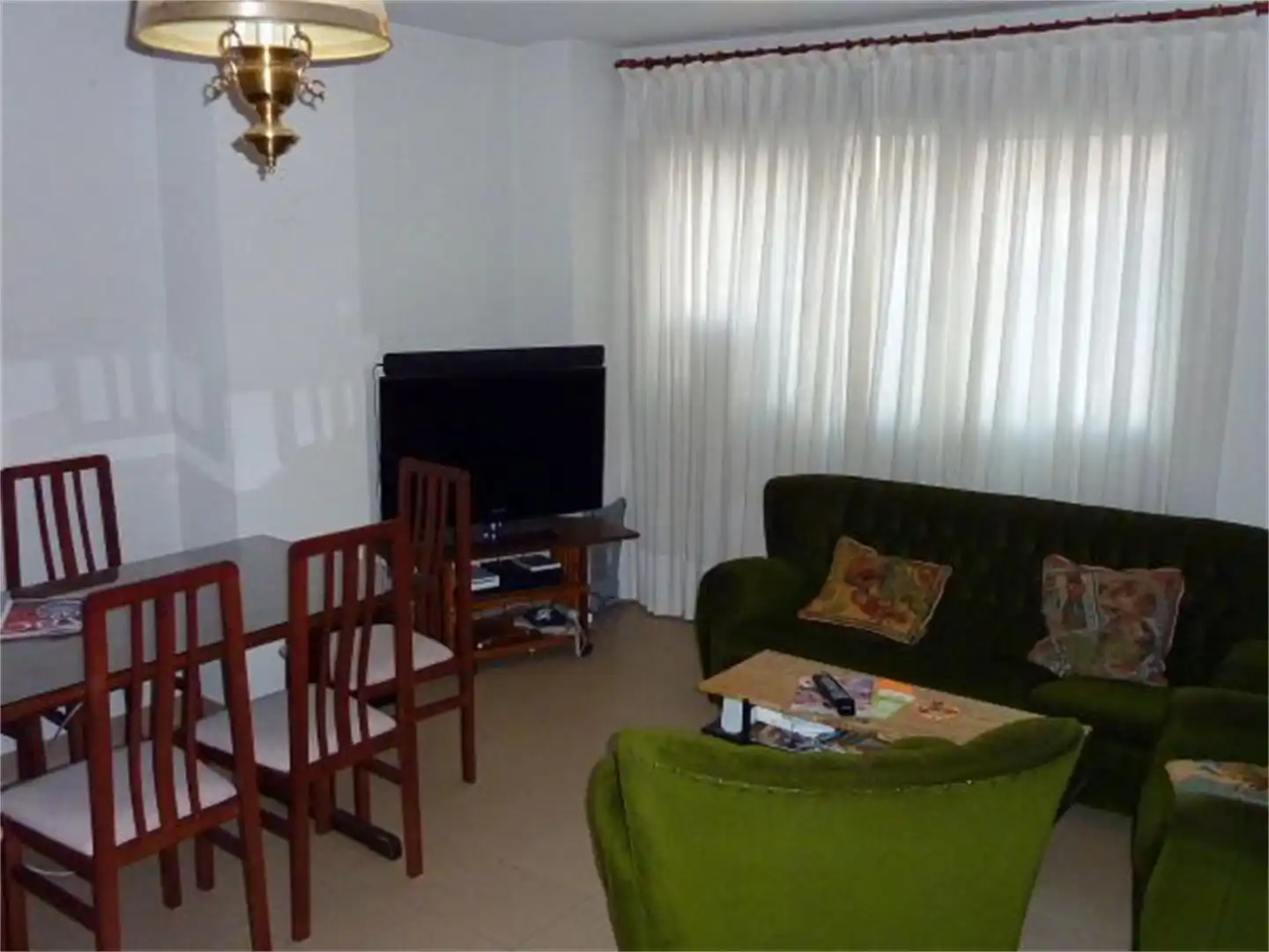 Living room of Duplexes for share in Segovia  with Heating and Furnished