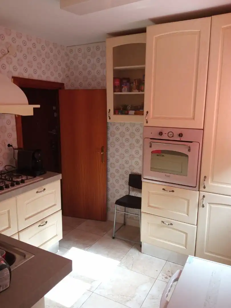 Habitación en Camps Blancs Cocina de Piso para compartir en Sant Boi de Llobregat con Aire acondicionado, Amueblado y Horno