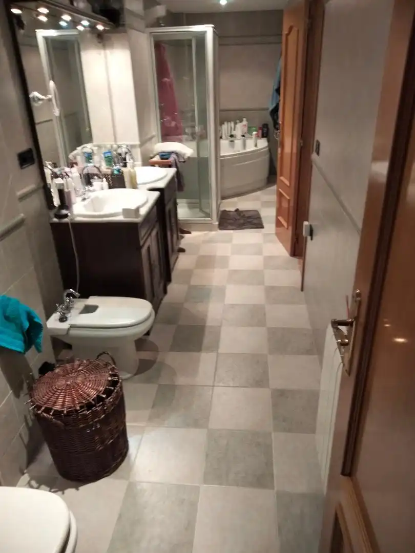 Badezimmer von Maisonette zum Verkauf in Almazora / Almassora mit Klimaanlage, Heizung und Terrasse