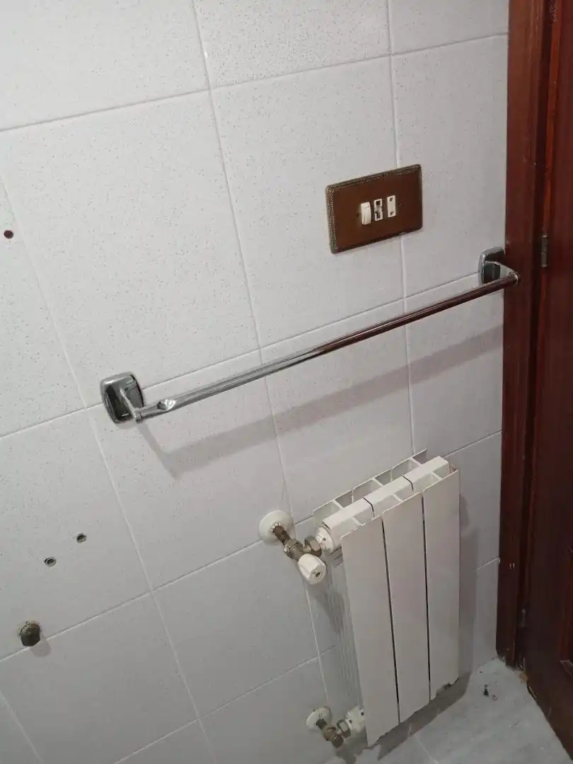 Piso en venta en Avenida de a Coruña, 224, Paradai Baño de Piso en venta en Lugo Capital