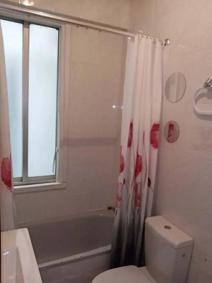 Piso en venta en Avenida de a Coruña, 224, Paradai Baño de Piso en venta en Lugo Capital