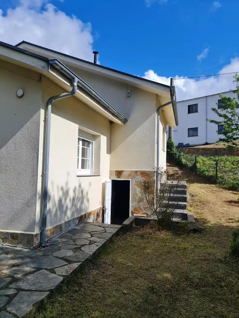 Vista exterior de Finca rústica en venta en Santa Eulalia de Oscos con Calefacción, Jardín privado y Parquet