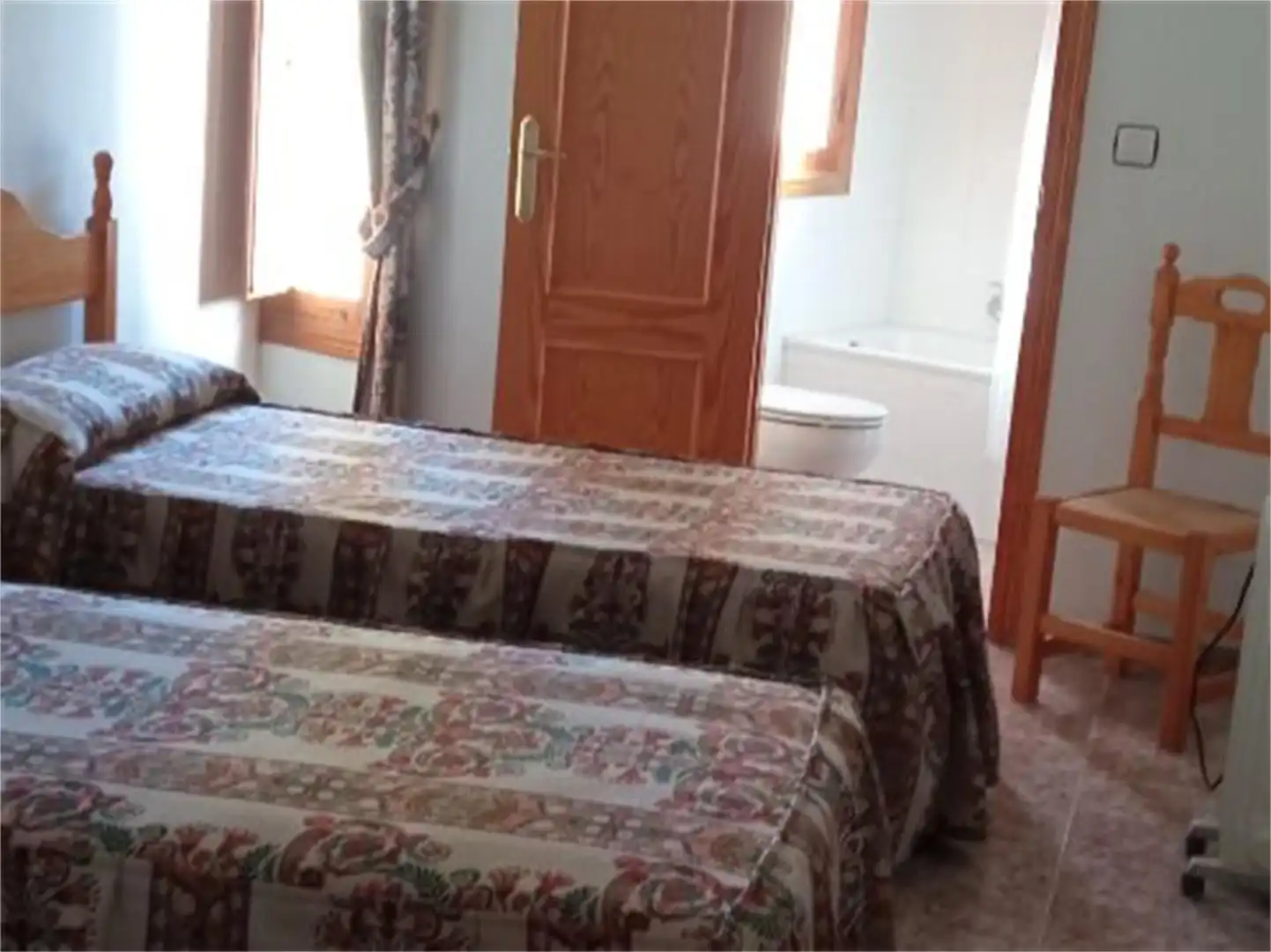 Country house zum Verkauf in Calle Altillo, 38, Juviles Schlafzimmer von Country house zum Verkauf in Juviles mit Klimaanlage, Terrasse und Abstellraum