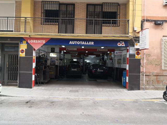 Local comercial en Alquiler en Calle San Carlos, 87 en Carolinas Bajas