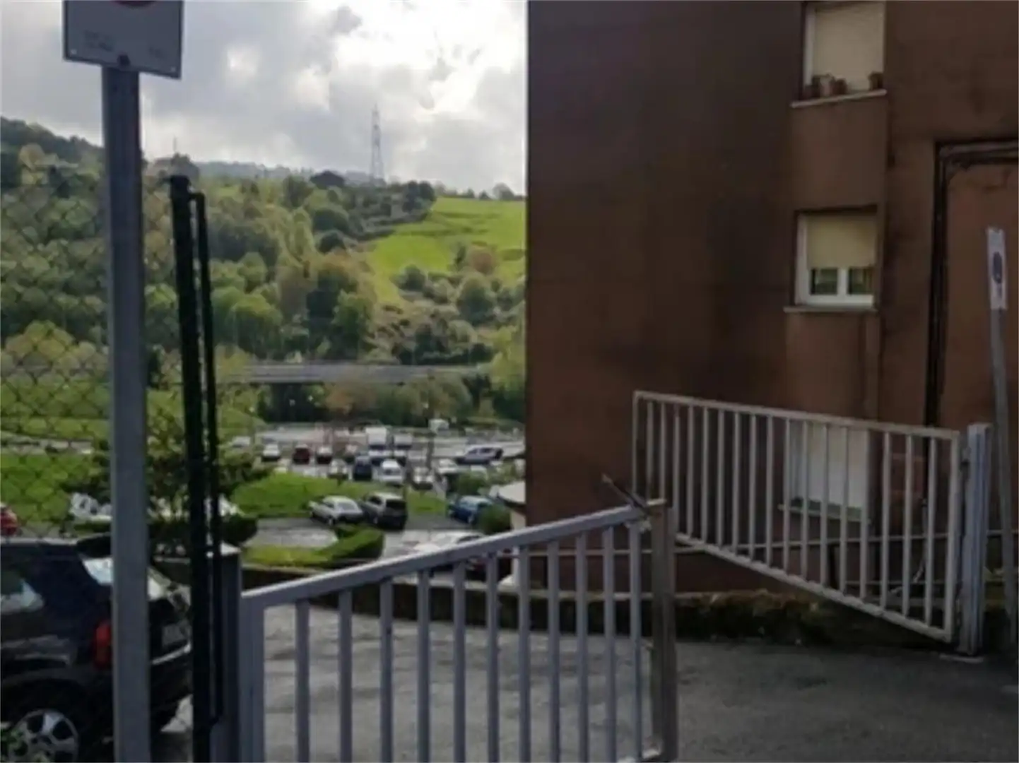 Garage zum Verkauf in Travesía Arbolantxa, Otxarkoaga Terrasse von Garage zum Verkauf in Bilbao