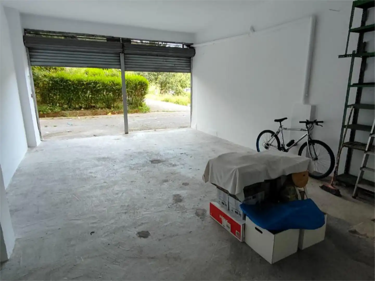 Garage zum Verkauf in Travesía Arbolantxa, Otxarkoaga Garage zum Verkauf in Bilbao