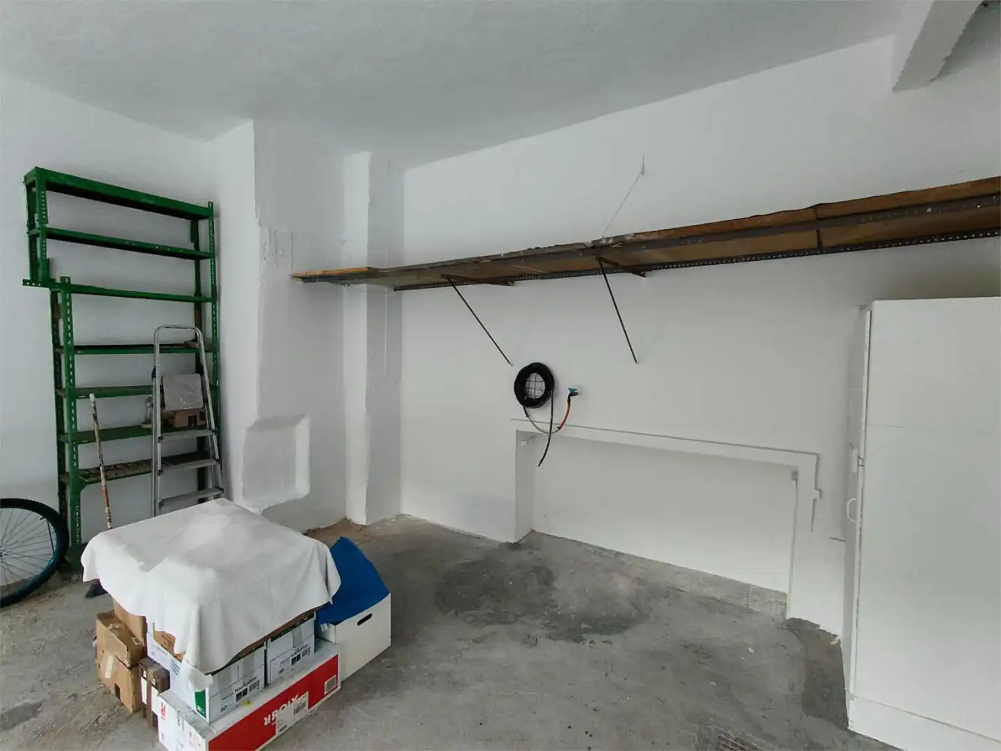 Garage zum Verkauf in Travesía Arbolantxa, Otxarkoaga Garage zum Verkauf in Bilbao