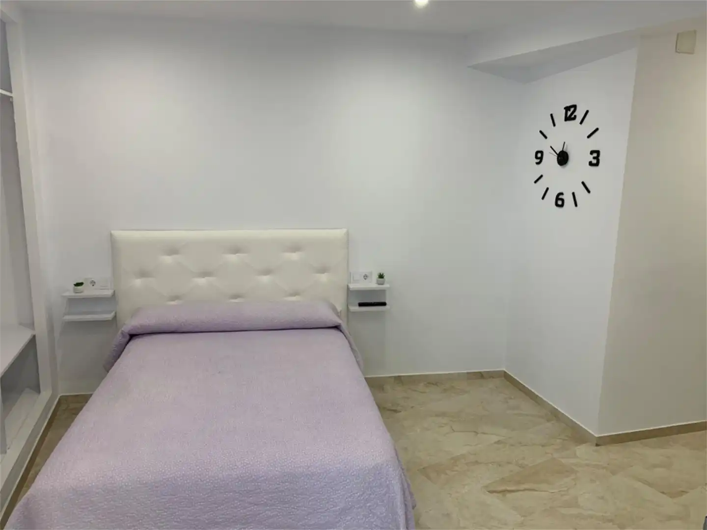 Wohnung zur Miete in Calle Pascual Junquera, 35, Conil Schlafzimmer von Wohnung zur Miete in Conil de la Frontera mit Möbliert