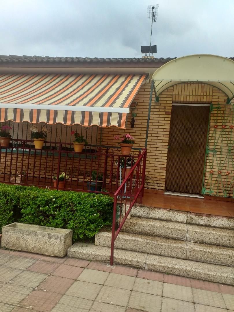 Exterior view of House or chalet for sale in Viguera  with Heating, Private garden and Terrace