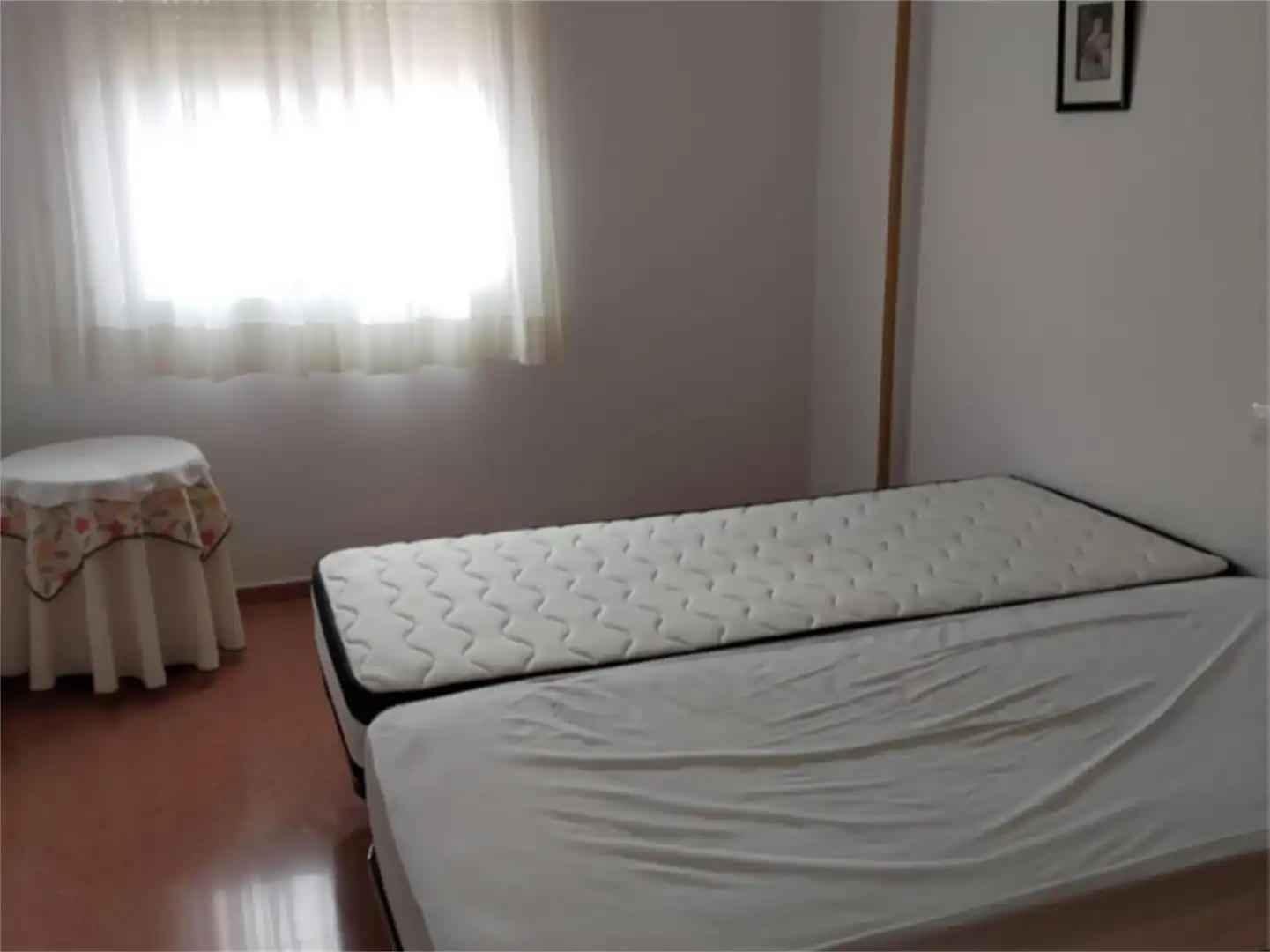 Casa adosada en venda a Calle Blasco Ibáñez, 10, Castelló de Rugat Dormitori de Casa adosada en venda en Castelló de Rugat amb Aire condicionat i Terrassa