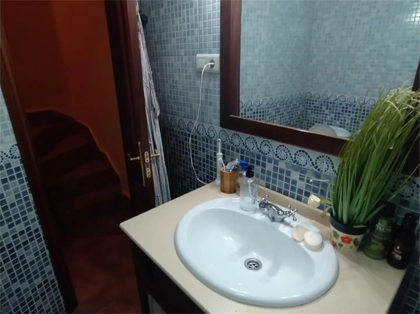 Casa adosada en venta en Plaza La Rábida, Minas de Riotinto Baño de Casa adosada en venta en Minas de Riotinto con Aire acondicionado, Calefacción y Amueblado