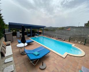 Swimming pool of Flat to share in Badalona  with Air Conditioner, Terrace and Swimming Pool