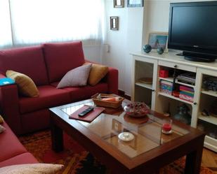 Sala d'estar de Pis en venda en A Coruña Capital  amb Calefacció, Parquet i Traster