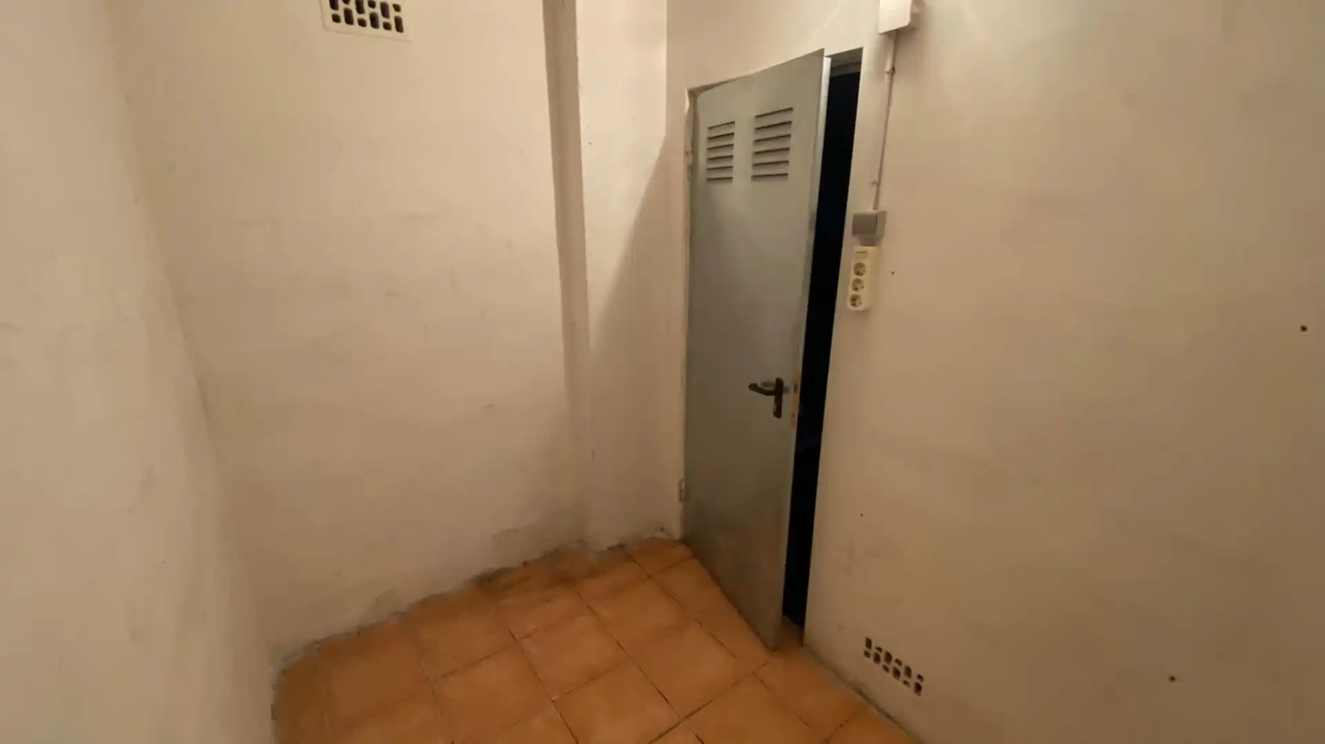 Lagerraum zur Miete in Calle del Periodista Tirso Marí, PAU 5 Lagerraum zur Miete in Alicante / Alacant