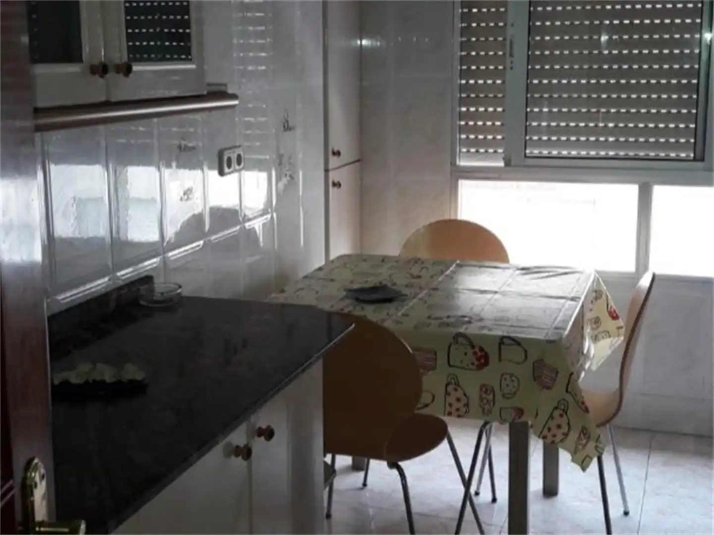 Kitchen of Flat for share in Vigo   with Parquet flooring, Terrace and Furnished