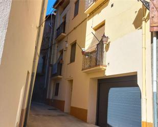 Vista exterior de Casa adosada en venda en Talarn amb Balcó