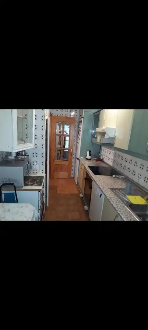 Cocina de Piso para compartir en Móstoles con Calefacción, Parquet y Terraza