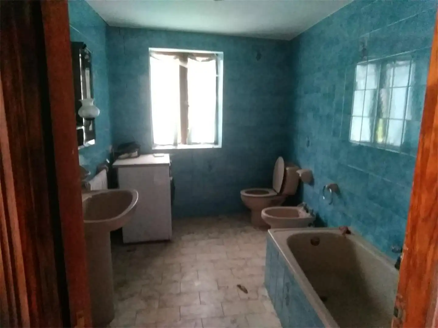 Casa adosada en venda a Escairón, O Saviñao Bany de Casa adosada en venda en O Saviñao amb Jardí privat, Terrassa i Traster