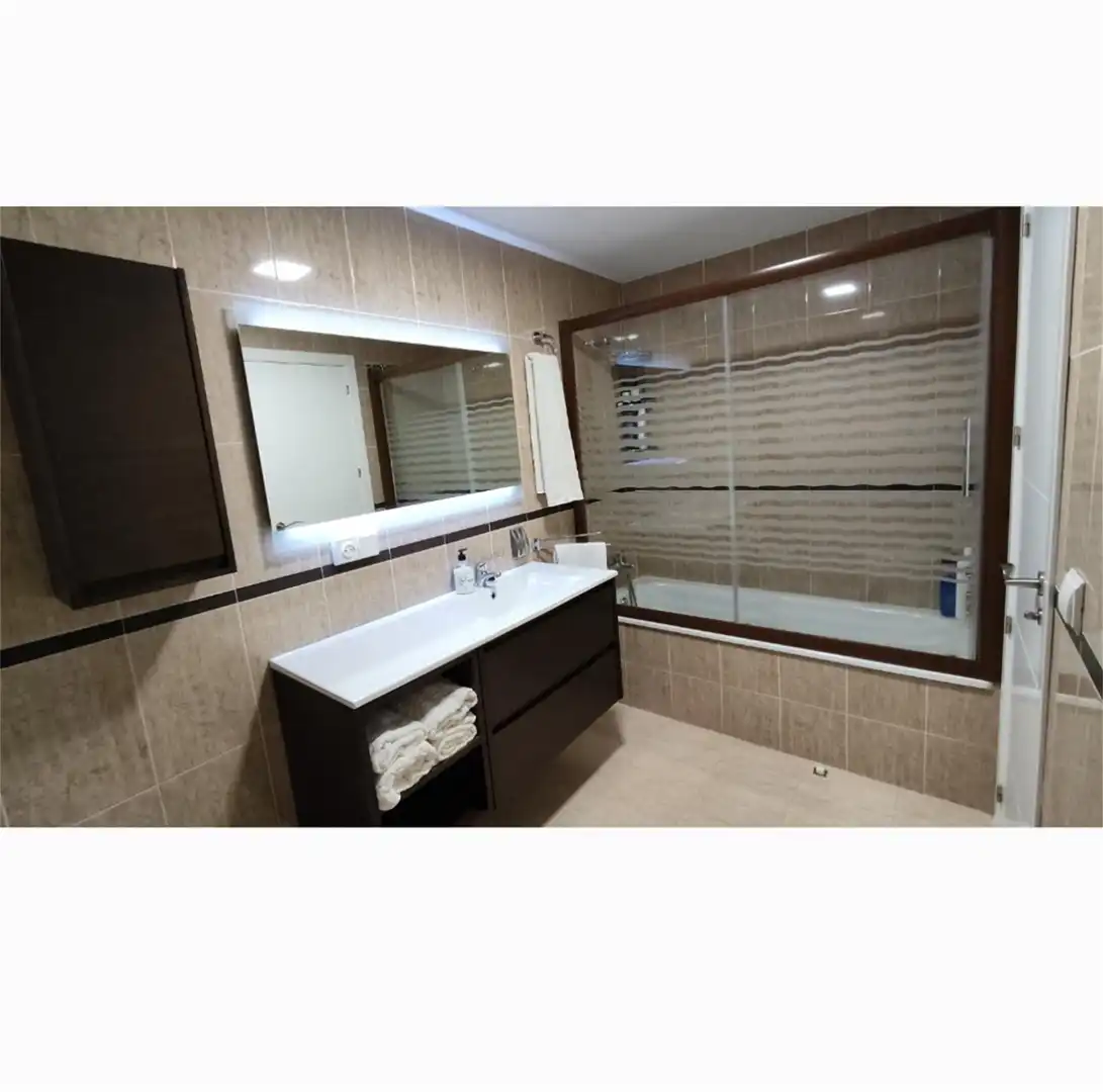 Baño de Piso en venta en Lucena con Aire acondicionado, Calefacción y Parquet
