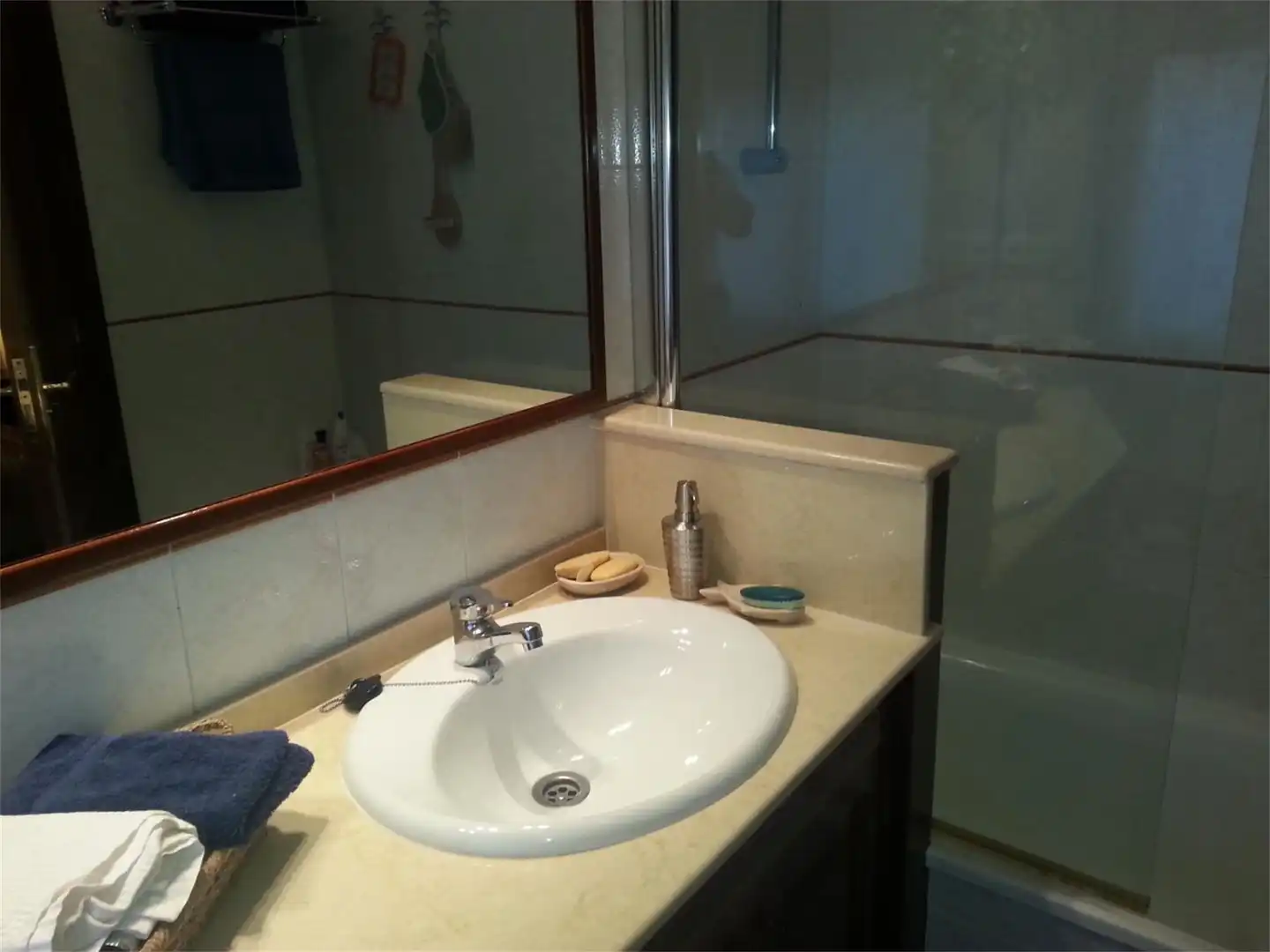 Baño de Piso de alquiler en O Grove   con Calefacción, Parquet y Amueblado