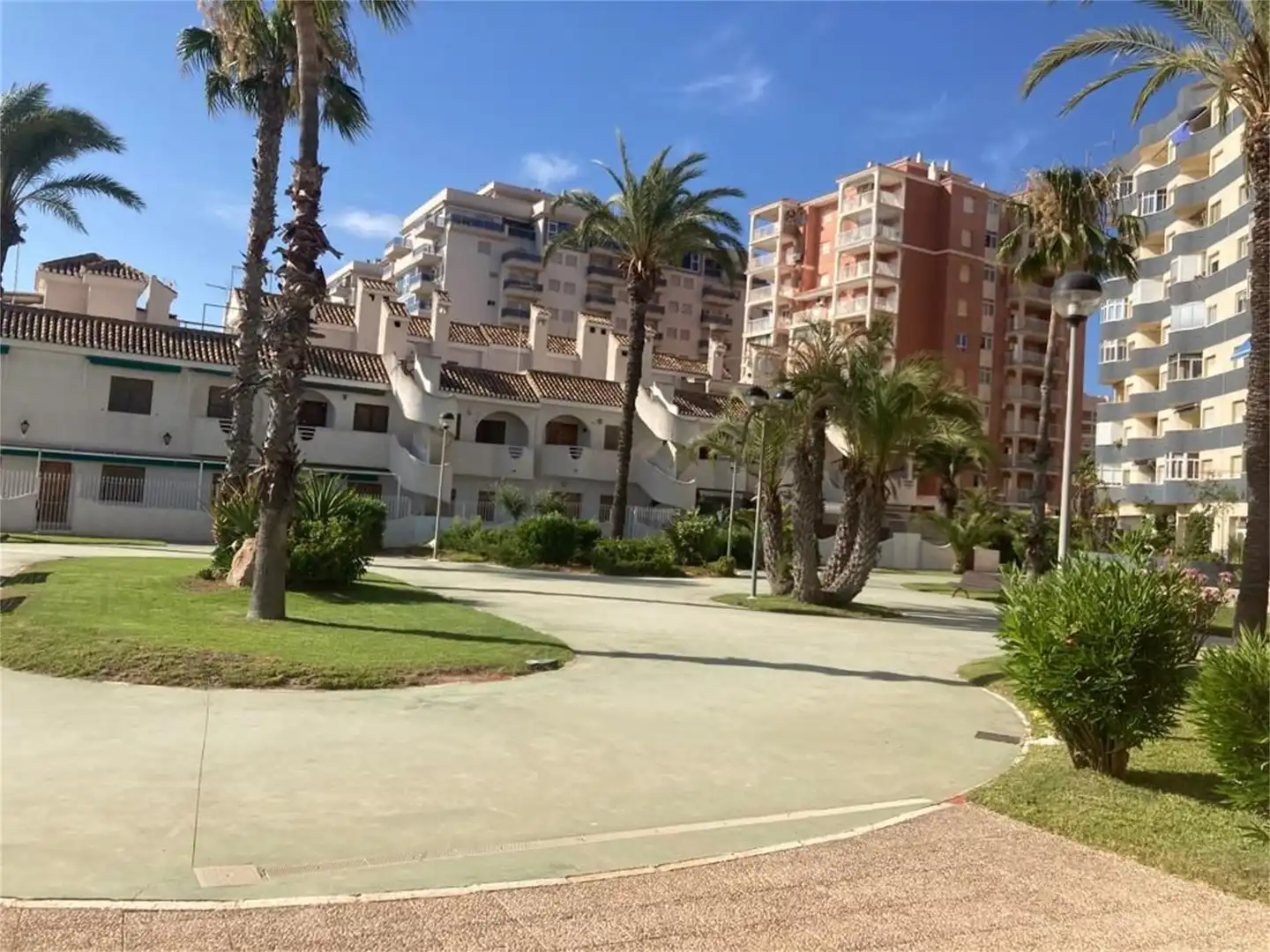 Erdgeschoss zum Verkauf in Avenida Gran Vía de la Manga, 14, Playa del Galán