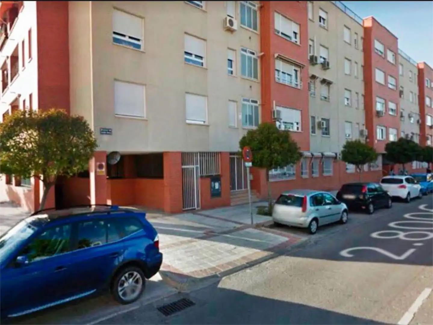 Garage for sale in Calle Ramón Rubial, 19, El Rosón - Kelvinator Exterior view of Garage for sale in Getafe