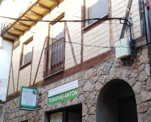 Vista exterior de Casa adosada de lloguer en Losar de la Vera amb Aire condicionat i Balcó