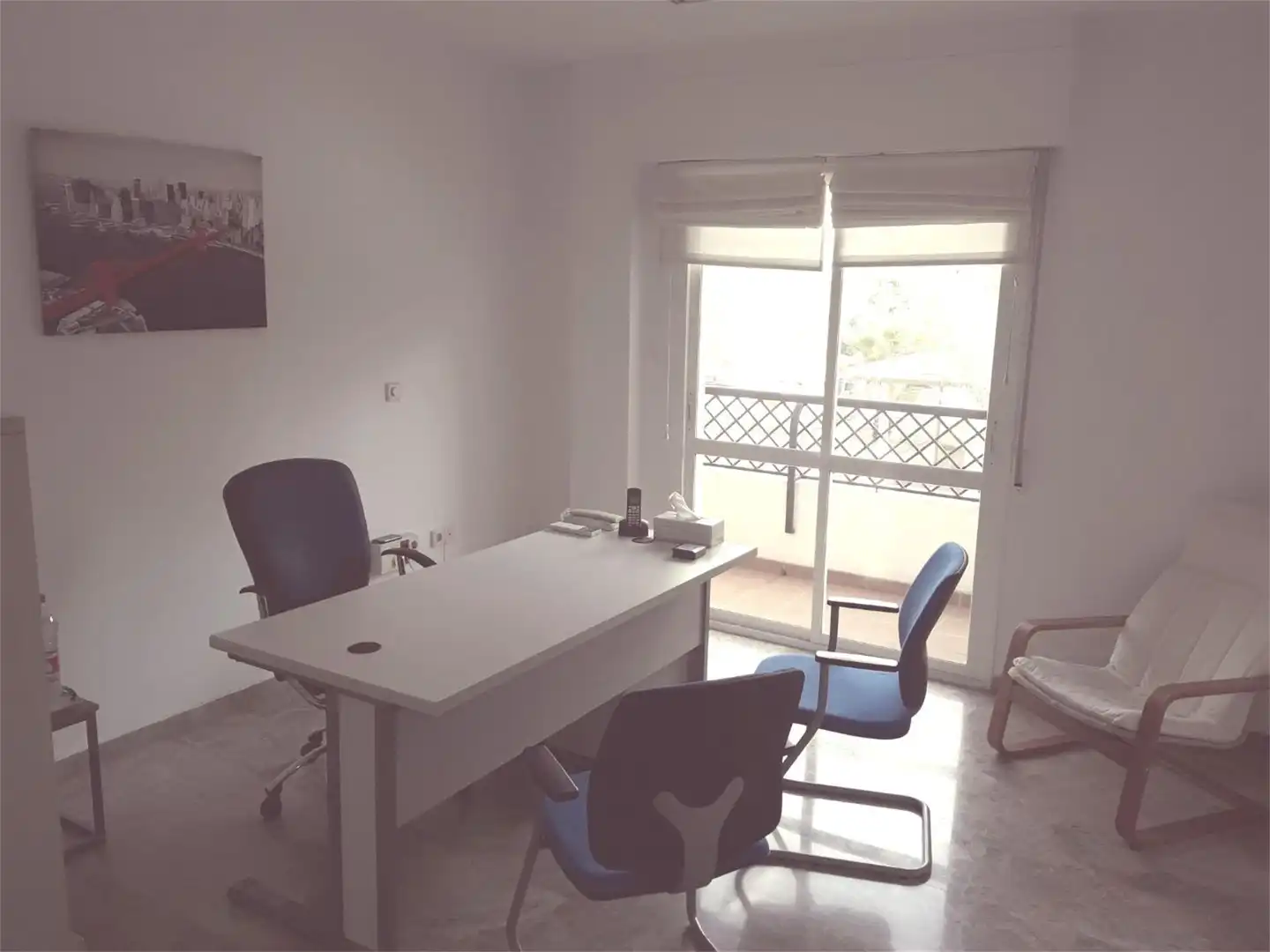Office for rent in Avenida Guerrita, 27, Ciudad Jardín - Zoco Office for rent in Córdoba with Air Conditioner, Heating and Private garden