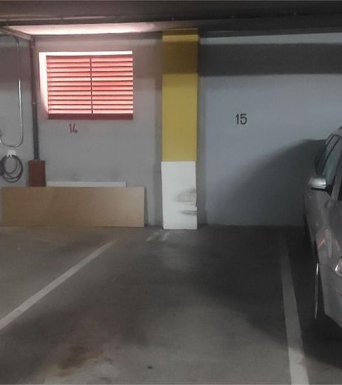 Foto 2 de Garaje de alquiler en Calle Gran Bretaña, 1, Centro, Cáceres Capital