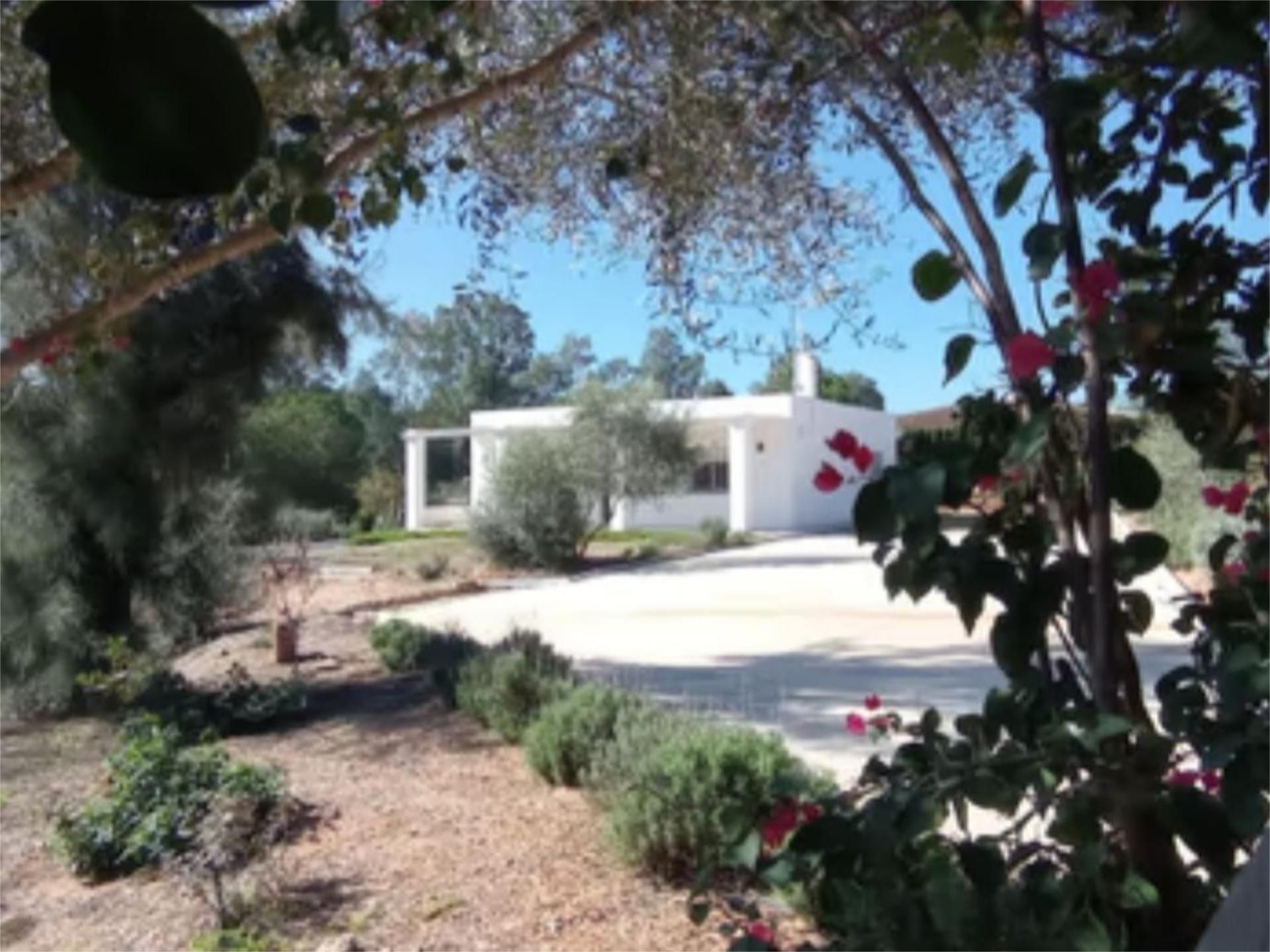 Exterior view of House or chalet for sale in La Puebla del Río  with Air Conditioner, Private garden and Swimming Pool