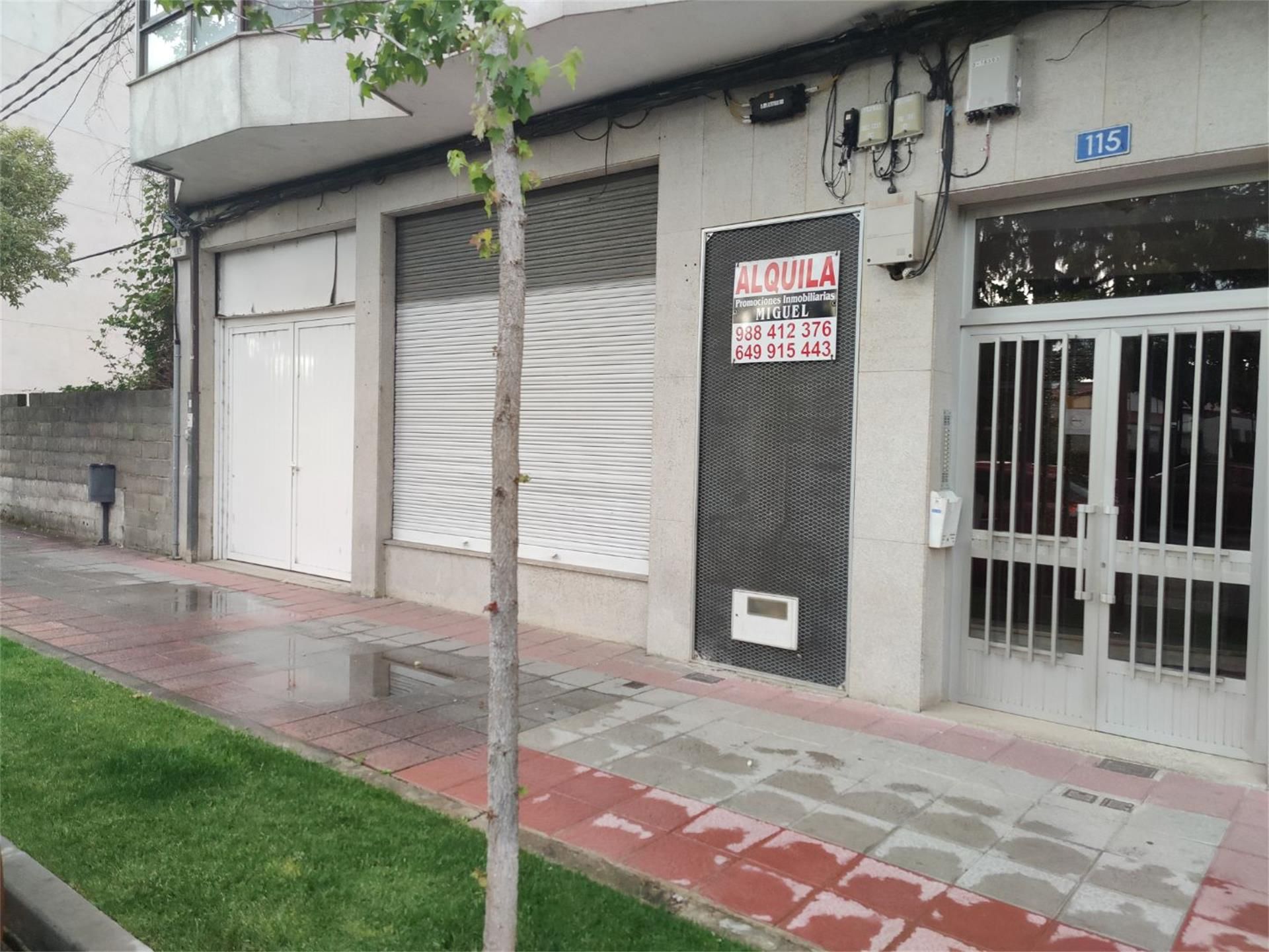Premises for sale in Verín  with Air Conditioner