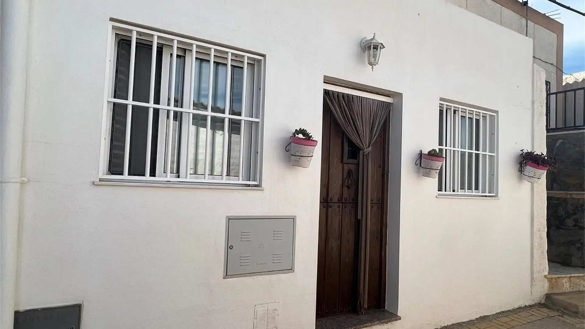 Vista exterior de Planta baja en venta en Enix con Aire acondicionado, Calefacción y Amueblado