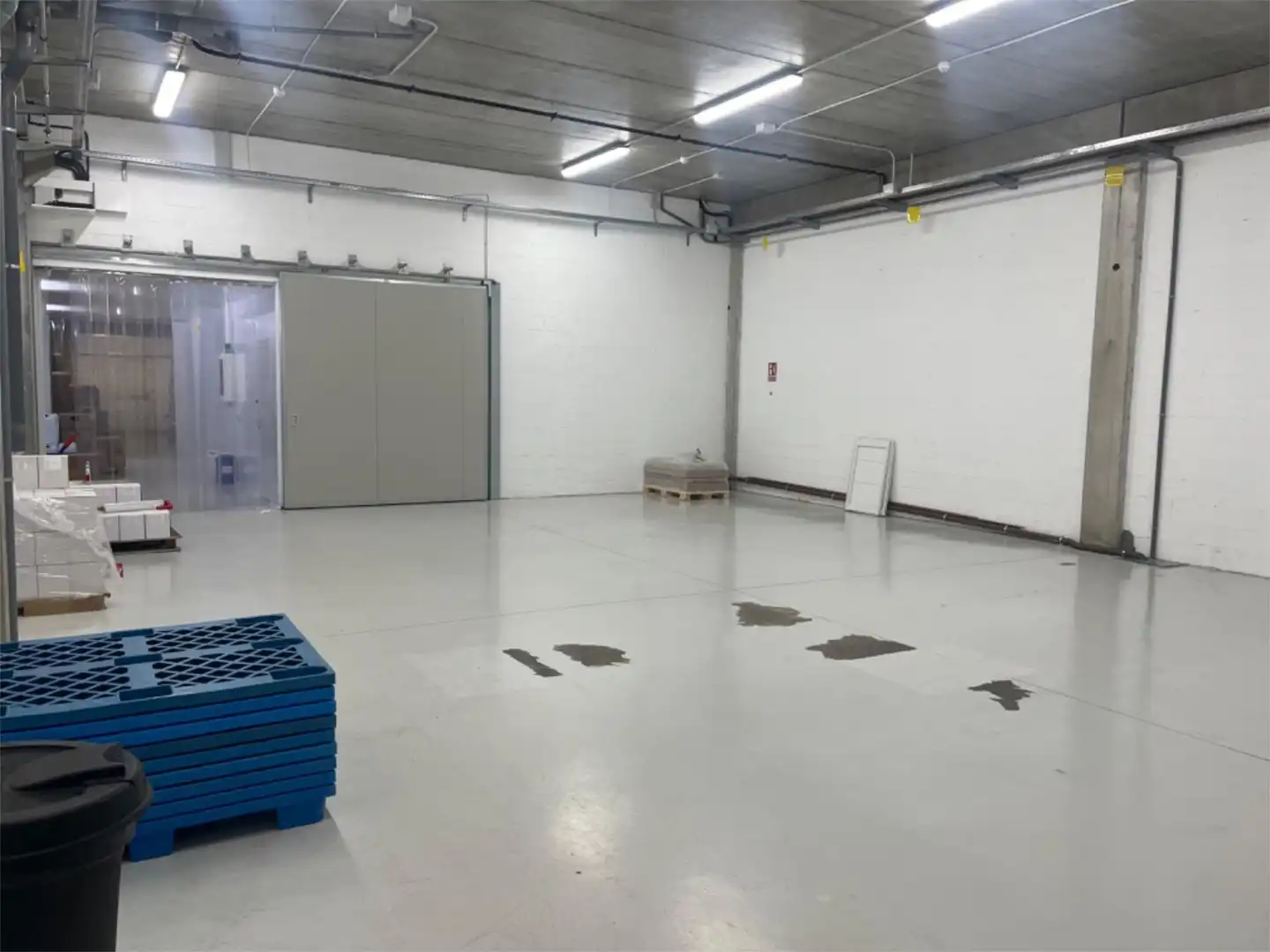 Nau industrial en venda a La Timba, Avinyonet de Puigventós Nau industrial en venda en Avinyonet de Puigventós amb Aire condicionat, Calefacció i Moblat