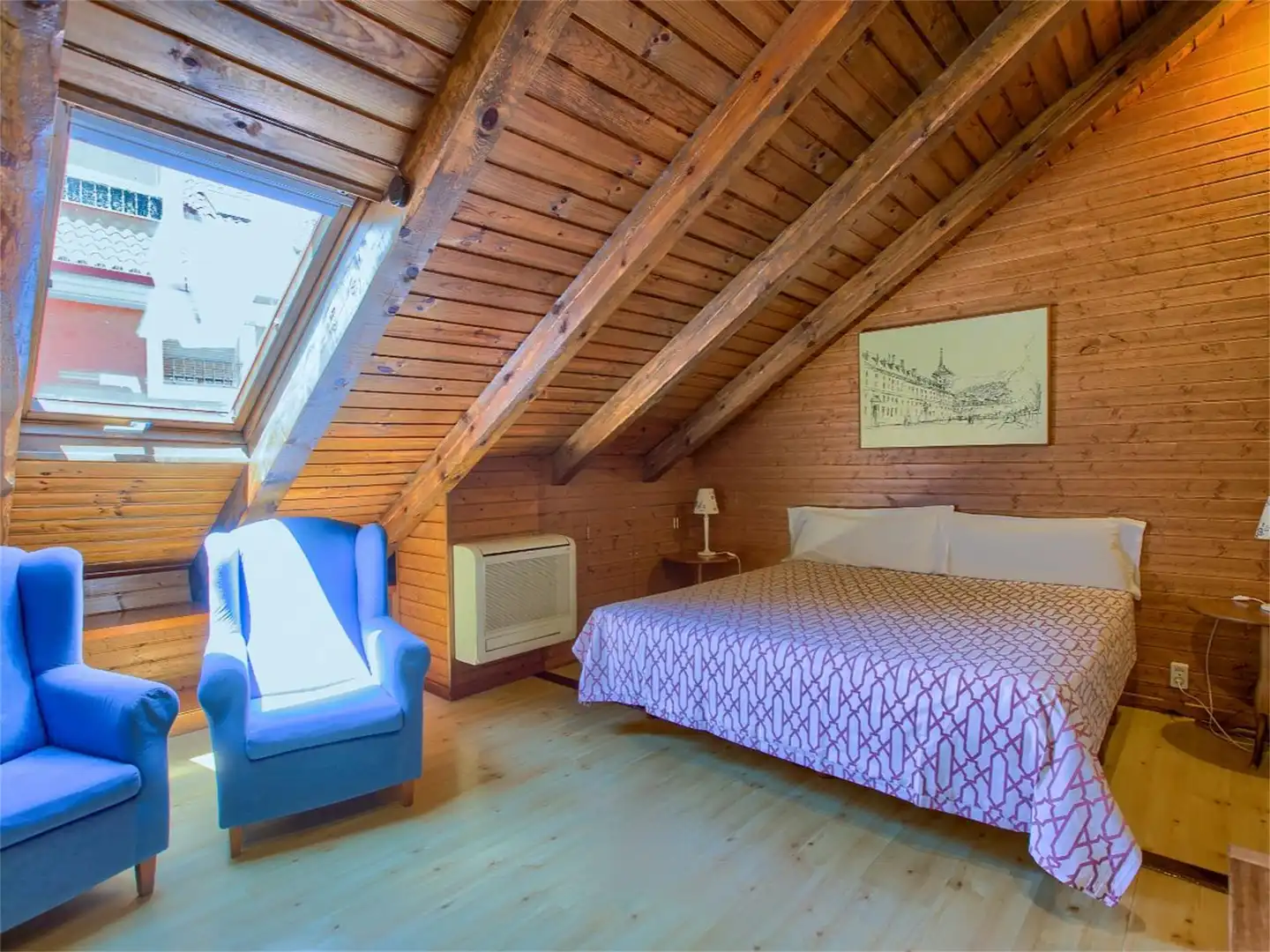 Casa o xalet en venda a Calle Mariano Benavente, 1, Centro - Casco Histórico Dormitori de Casa o xalet en venda en San Lorenzo de El Escorial amb Aire condicionat, Calefacció i Jardí privat