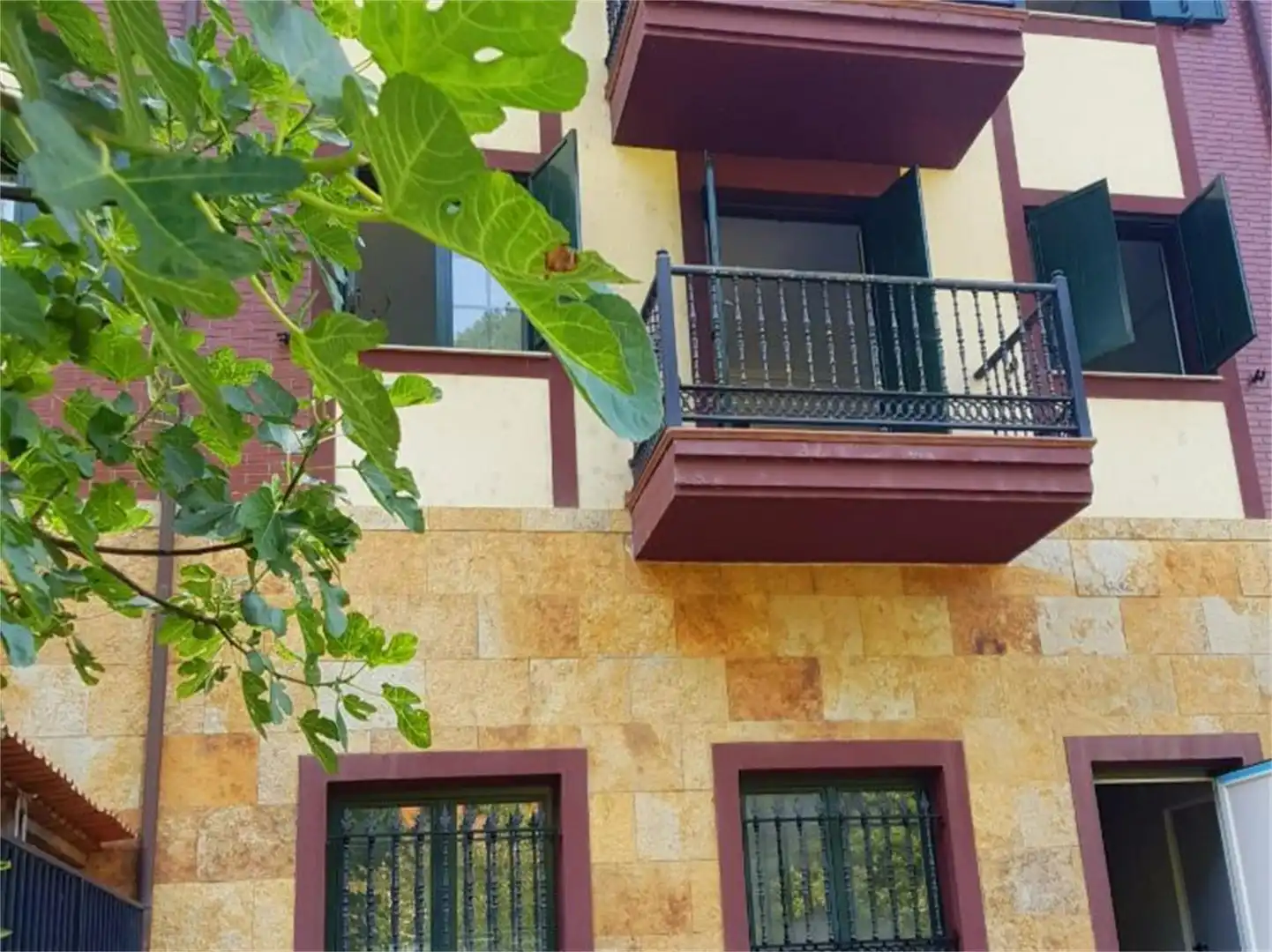 Detached homes for sale in Calle Iturrizuri, Aramaio Exterior view of Detached homes for sale in Aramaio with Terrace and Balcony