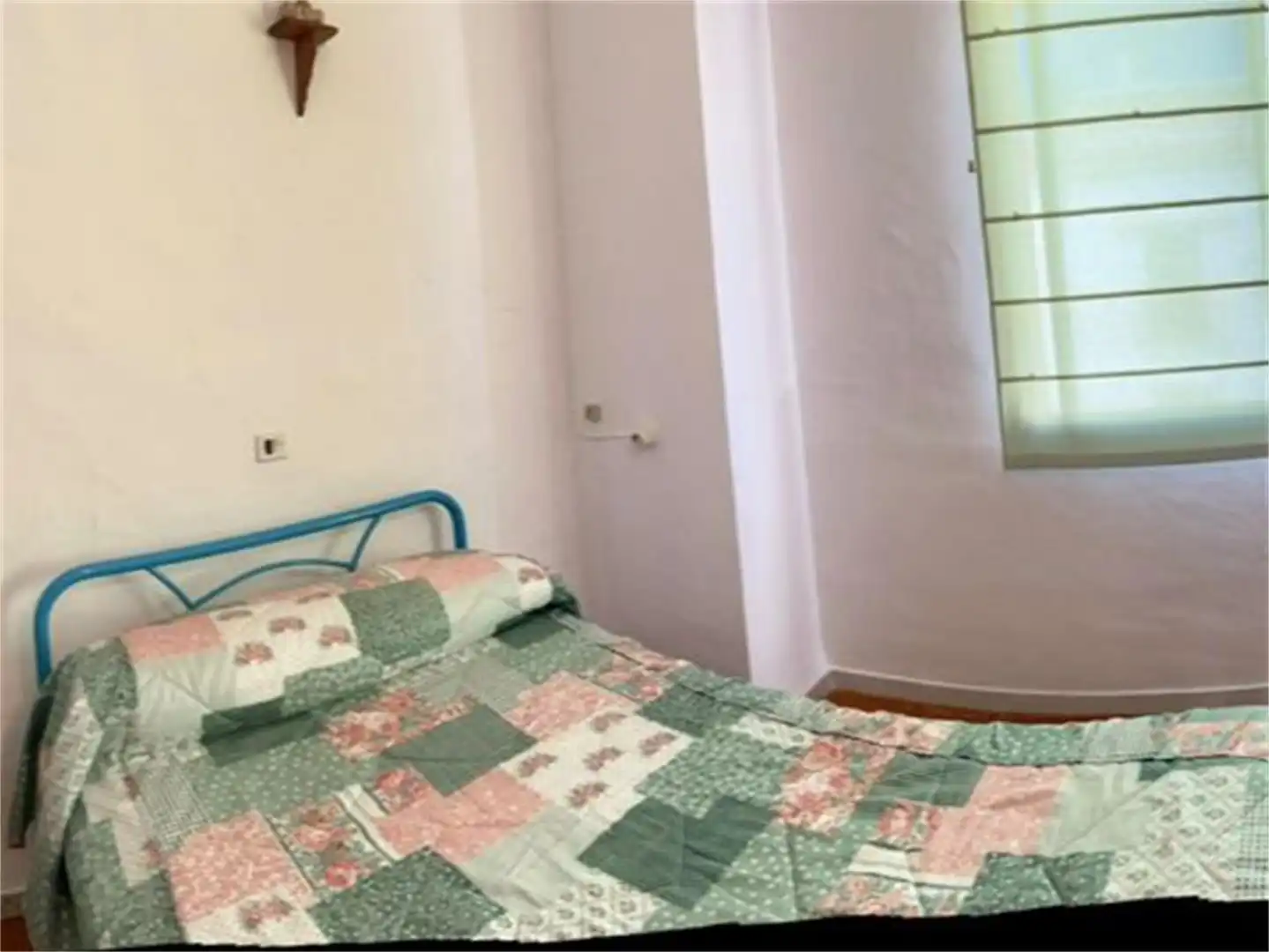 Habitación de Casa adosada en venta en Luque con Terraza, Trastero y Amueblado