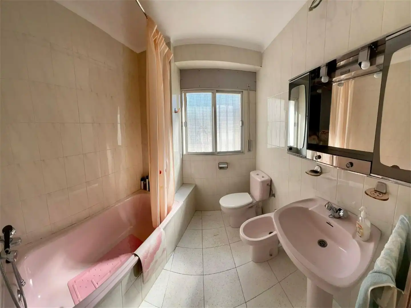 Baño de Casa adosada en venta en Luque con Terraza, Trastero y Amueblado