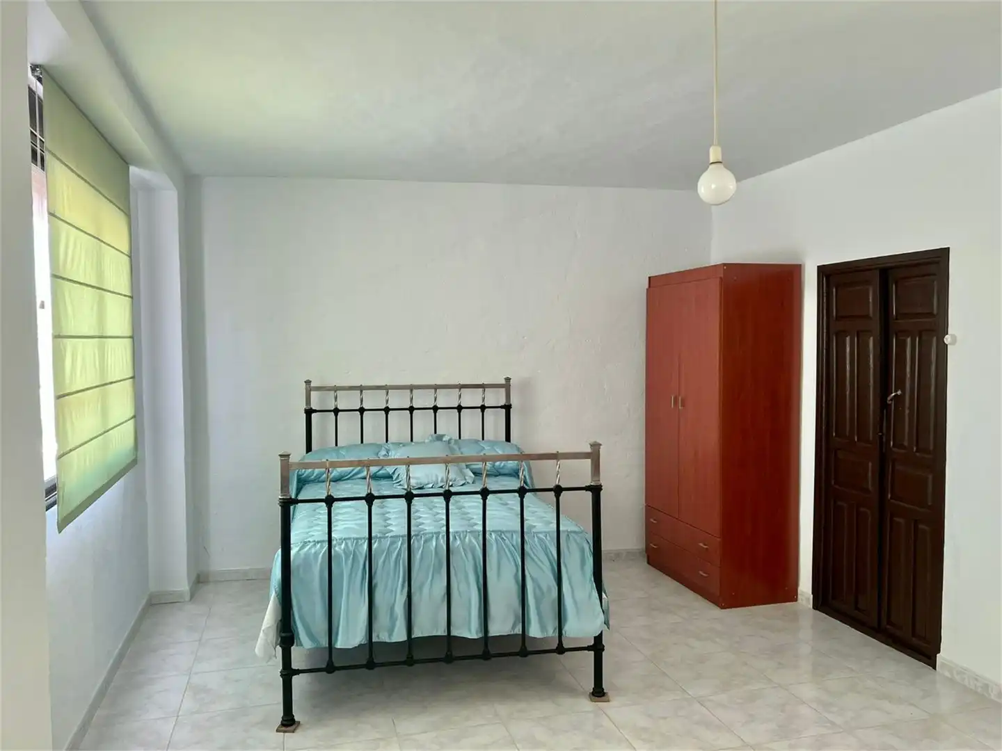 Habitación de Casa adosada en venta en Luque con Terraza, Trastero y Amueblado