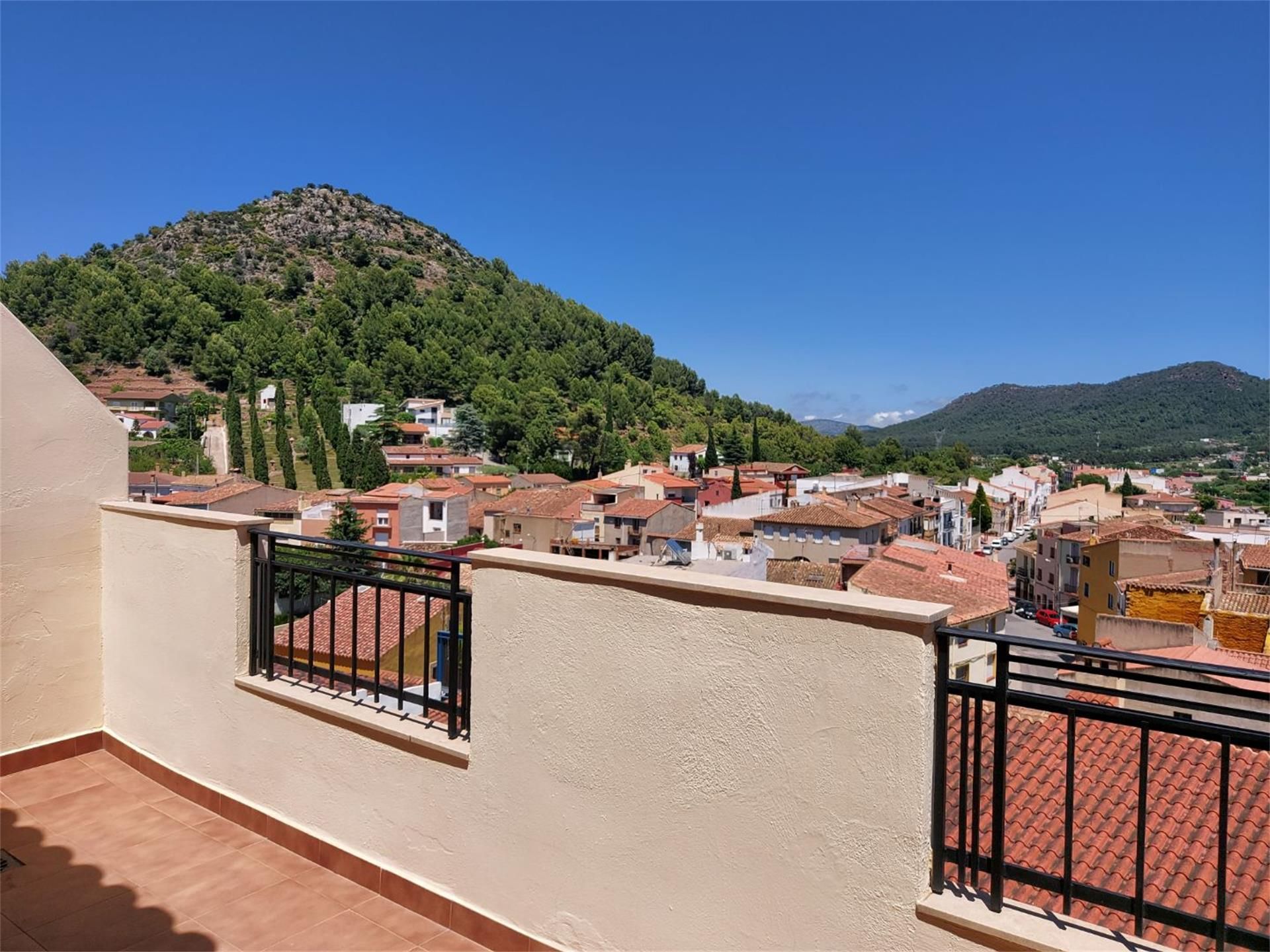 Vista exterior de Pis en venda en La Pobla de Tornesa amb Aire condicionat, Calefacció i Terrassa