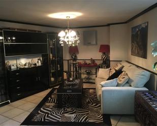 Sala d'estar de Casa adosada en venda en Verín amb Aire condicionat