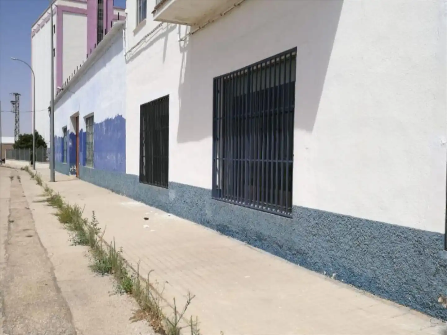 Casa o xalet en venda a Calle General Borrero, Las Pedroñeras Vista exterior de Casa o xalet en venda en Las Pedroñeras amb Aire condicionat, Terrassa i Balcó