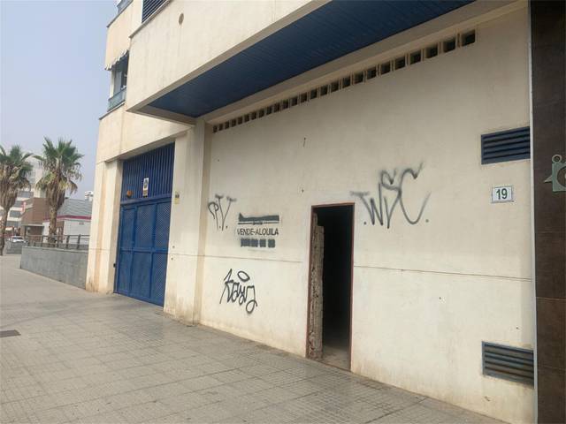 Local comercial en Alquiler en Calle Pacífico en Paseo Marítimo Oeste - Pacífico