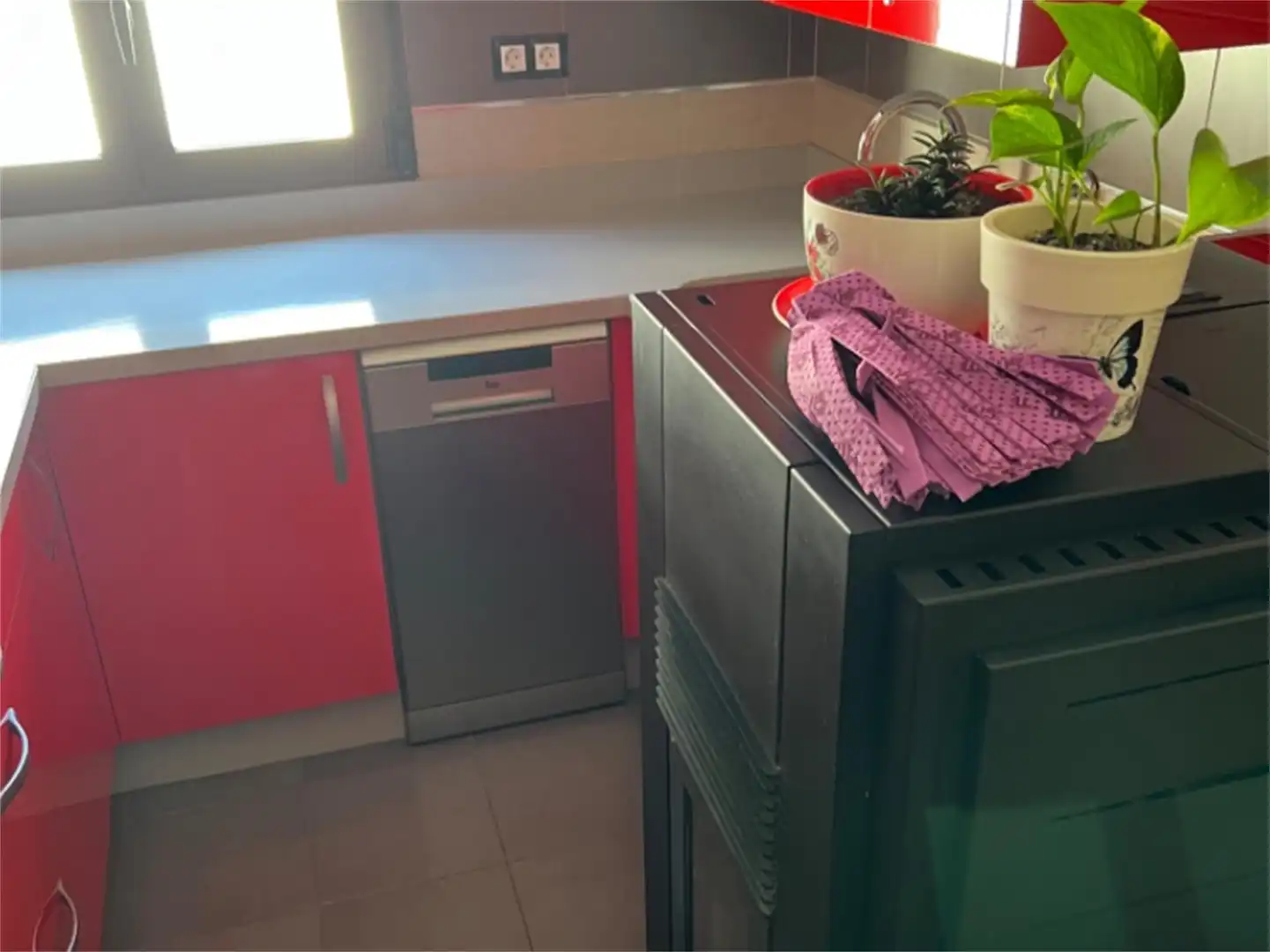 Cocina de Piso en venta en La Pola de Gordón  con Calefacción, Parquet y Terraza