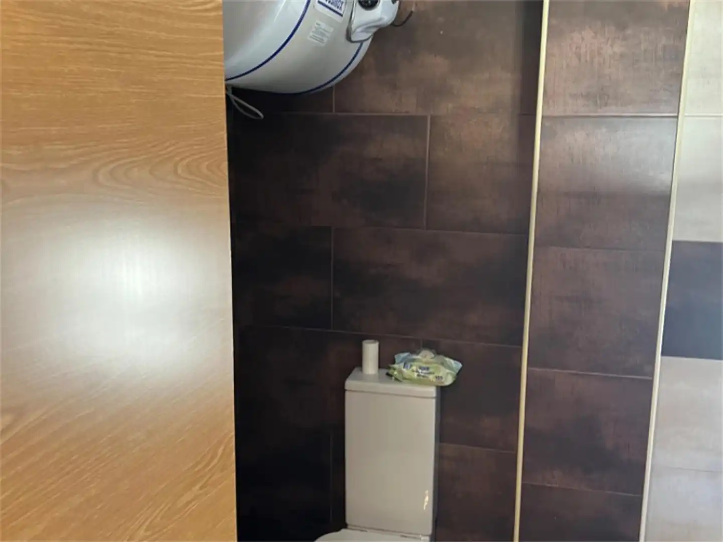 Baño de Piso en venta en La Pola de Gordón  con Calefacción, Parquet y Terraza