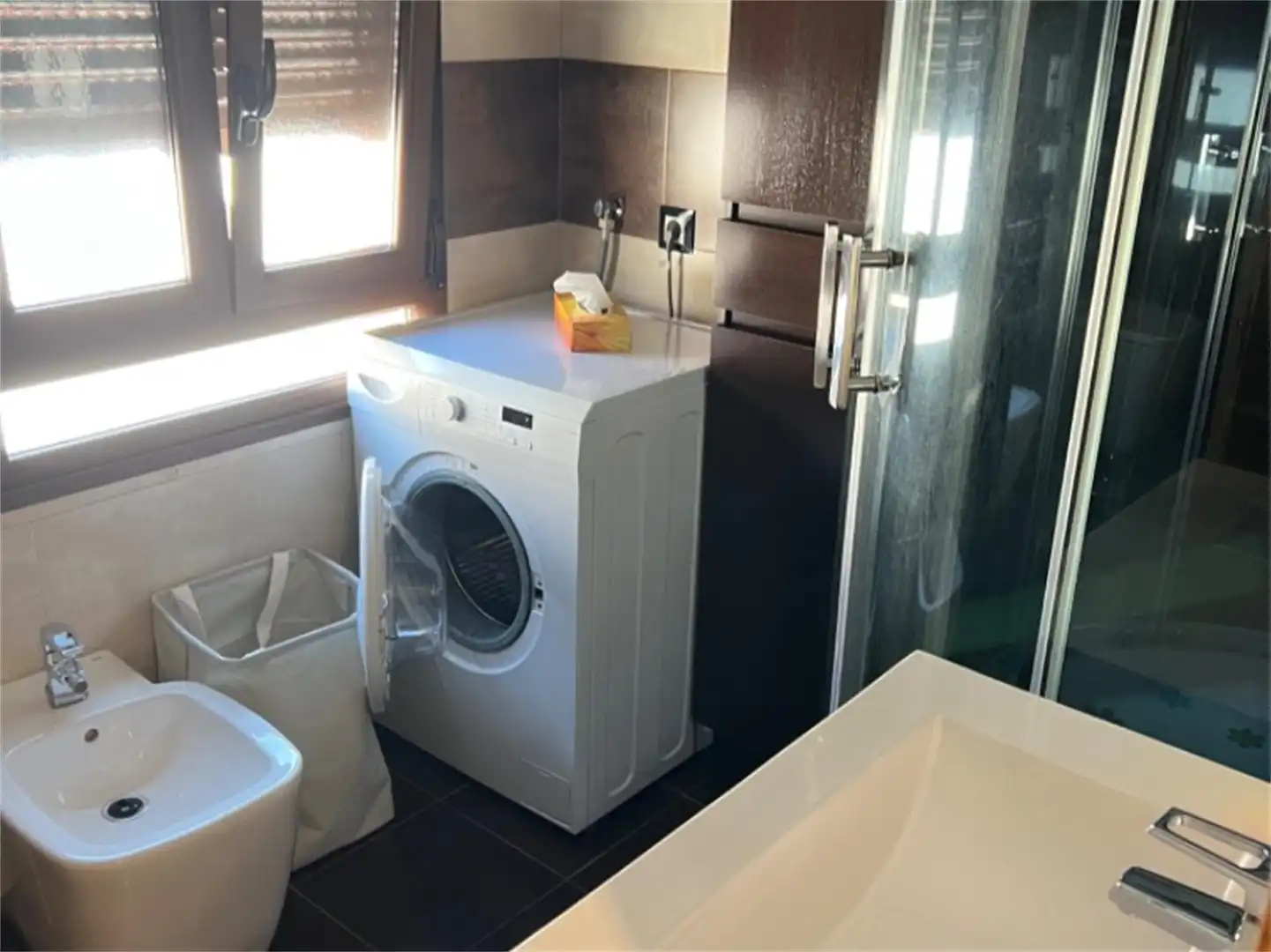 Baño de Piso en venta en La Pola de Gordón  con Calefacción, Parquet y Terraza